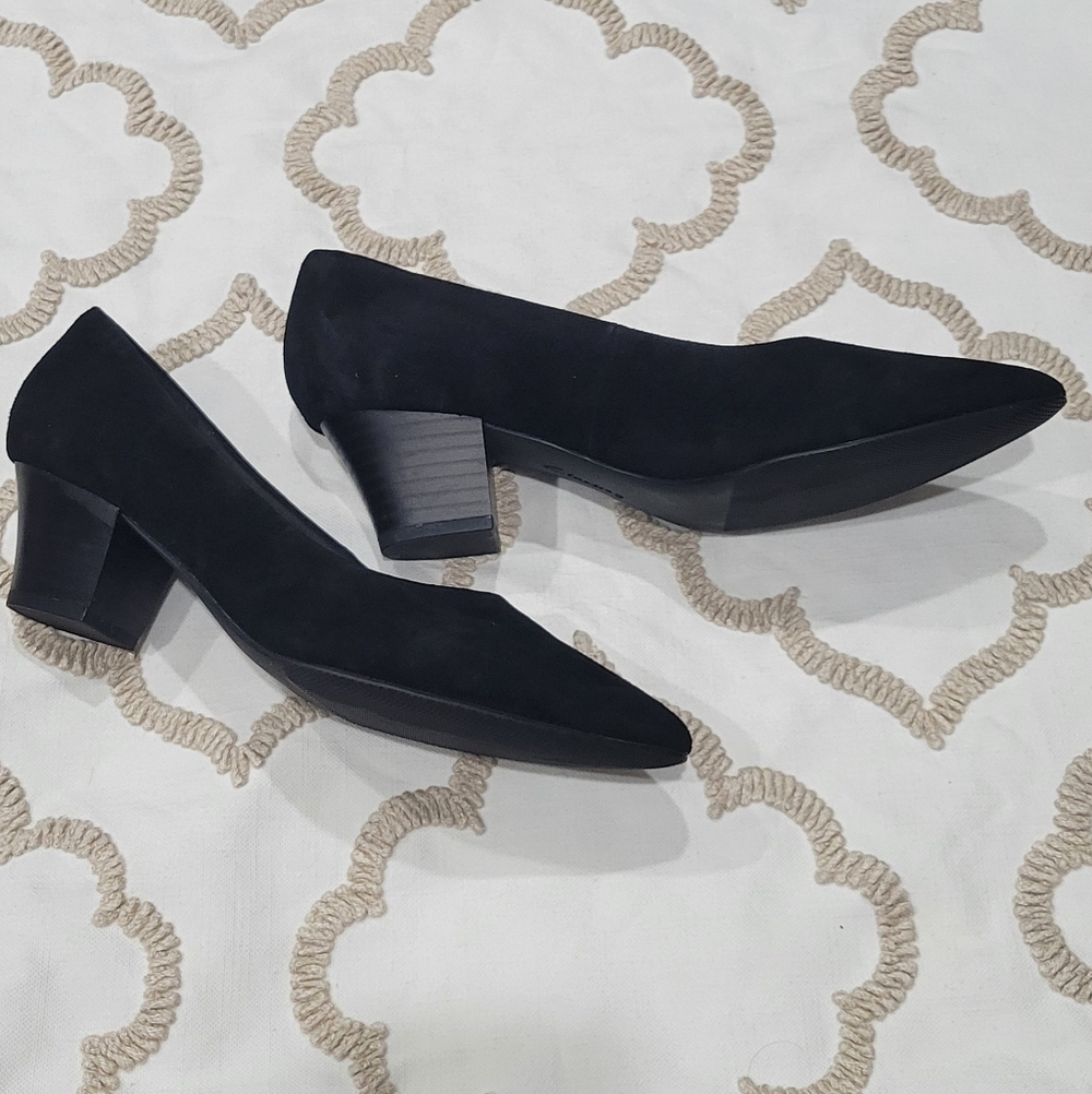 Clarks Teresa Step Pumps in Black Suede - Picture 4 of 9